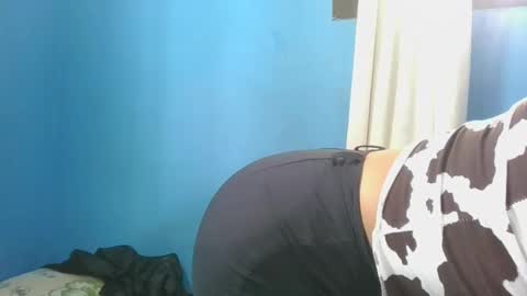 Snapshot of sallywett chatting on 02/03/25, 01:30 SallyWett online show from 02/03/25, 01:30