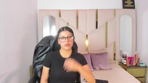 Snapshot of salmaportman_ chatting on 01/17/26, 03:50 salmaportman_ online show from 01/17/26, 03:50