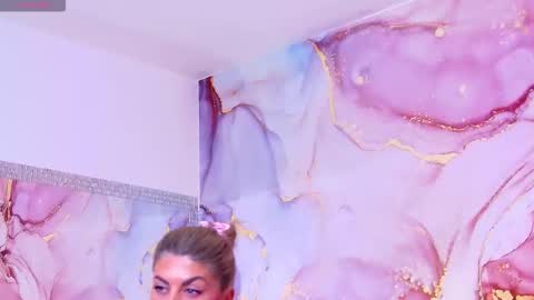 Snapshot of salmaroze chatting on 11/26/25, 06:36 SalmaRoze online show from 11/26/25, 06:36