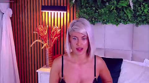 Snapshot of salmaroze chatting on 04/24/26, 05:10 SalmaRoze online show from 04/24/26, 05:10