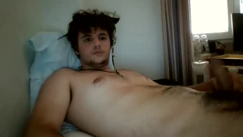 Snapshot of salokiin chatting on 10/01/25, 10:43 salokiin online show from 10/01/25, 10:43