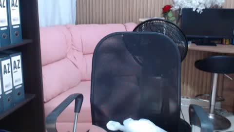 Snapshot of salome_010 chatting on 07/28/26, 11:26 Salome online show from 07/28/26, 11:26