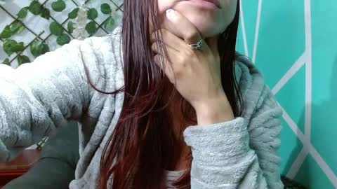 Snapshot of salome_69xxx chatting on 04/22/26, 02:58 Salome Salemhornys online show from 04/22/26, 02:58