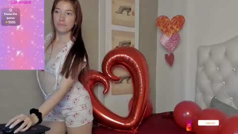 salome online show from 02/14/25, 09:53