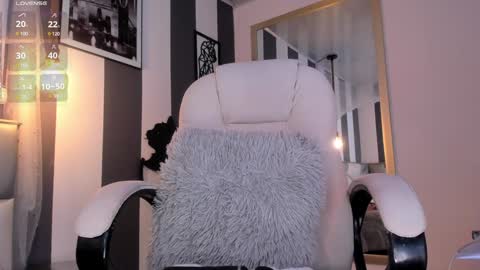 salome__evans online show from 12/26/24, 10:41