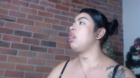 Snapshot of salome__hills chatting on 01/07/25, 10:30 online show from 01/07/25, 10:30