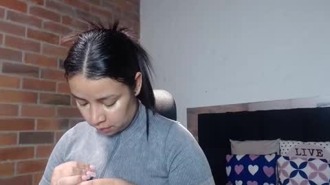 Snapshot of salome__hills chatting on 03/26/26, 07:19 online show from 03/26/26, 07:19