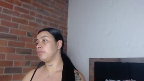 Snapshot of salome__hills chatting on 05/07/26, 10:04 online show from 05/07/26, 10:04