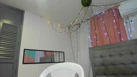 salome online show from 01/28/25, 03:47