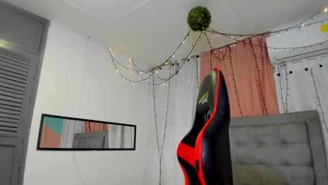 salome online show from 02/23/25, 08:00