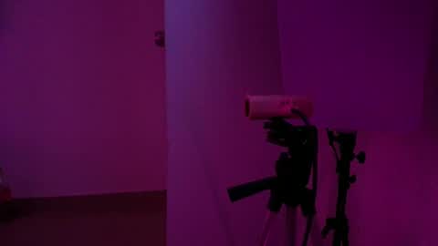 Snapshot of salome_horny3 chatting on 03/11/26, 09:32 salome_horny3 online show from 03/11/26, 09:32