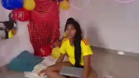 Snapshot of salome_horny3 chatting on 06/27/26, 05:40 salome_horny3 online show from 06/27/26, 05:40