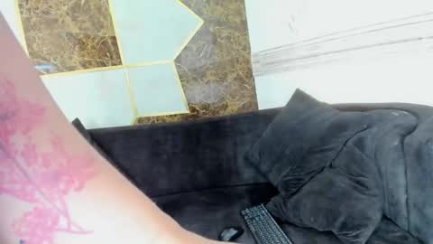 Snapshot of salome_langly chatting on 03/02/26, 09:21 SALOME online show from 03/02/26, 09:21