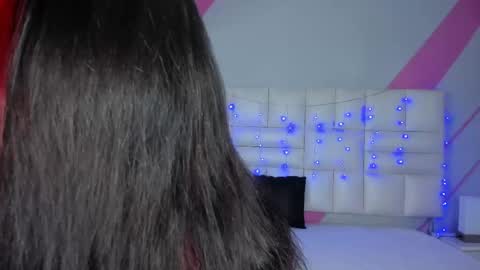 Snapshot of salome_rouse chatting on 09/17/25, 08:32 Salome Rose online show from 09/17/25, 08:32