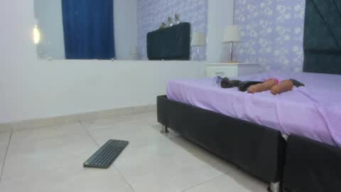 Snapshot of salome_simonz chatting on 04/16/26, 09:39 salome_simonz online show from 04/16/26, 09:39