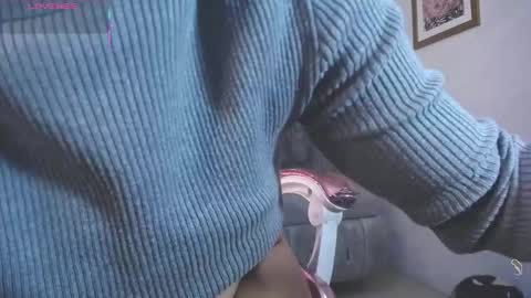 Salome  online show from 09/19/25, 03:24