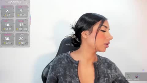   online show from 12/22/25, 08:39