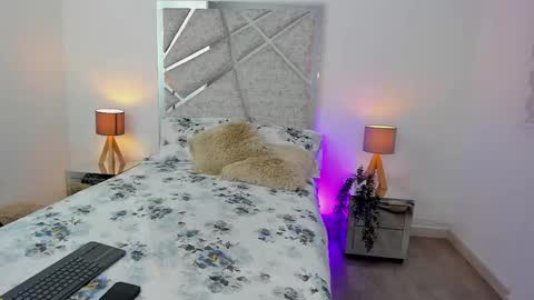 salomedyla online show from 02/20/25, 01:25