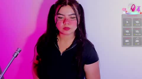 Snapshot of salomee_bigboobs chatting on 04/23/26, 03:52 Salome online show from 04/23/26, 03:52