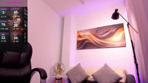 Snapshot of salomee_foxx_ chatting on 11/29/25, 09:18 Salome online show from 11/29/25, 09:18