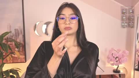 Snapshot of salomee_mon chatting on 05/15/26, 02:13 Salo online show from 05/15/26, 02:13