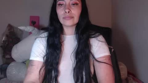 yenny online show from 02/19/25, 07:39