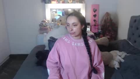 yenny online show from 09/23/25, 04:26