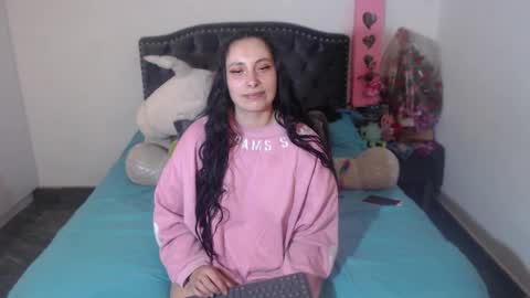 yenny online show from 11/12/25, 03:29