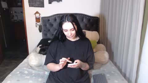 yenny online show from 05/07/26, 03:12