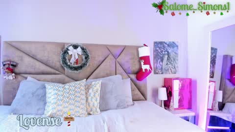 Salome online show from 12/15/24, 04:15