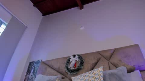 Salome online show from 12/22/24, 12:27