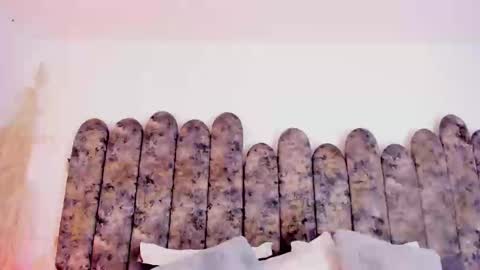 Salome online show from 10/12/25, 04:50