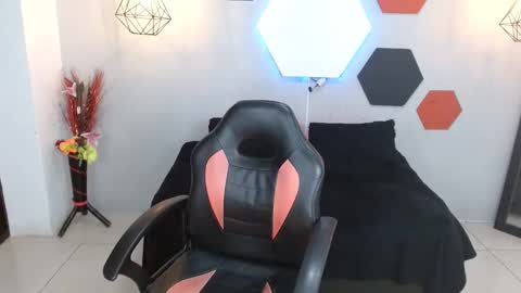 martina online show from 01/11/25, 06:56