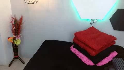 martina online show from 01/11/25, 09:57