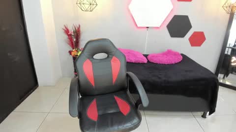 martina online show from 01/26/25, 04:51