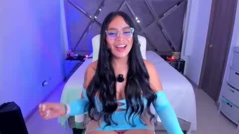 Snapshot of salommecruz01 chatting on 03/31/26, 05:52 Salomme Cruz online show from 03/31/26, 05:52