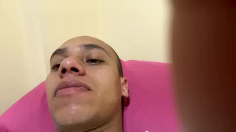 Snapshot of salomon_boy_ chatting on 12/01/24, 08:42 salomon_boy_ online show from 12/01/24, 08:42