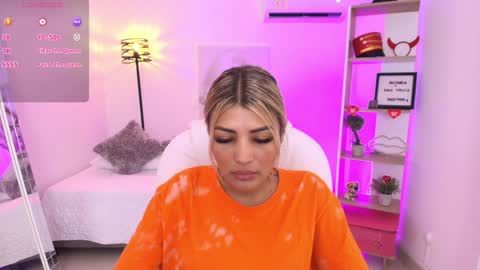 Snapshot of saloomee__ chatting on 01/17/25, 11:49 SALOME online show from 01/17/25, 11:49