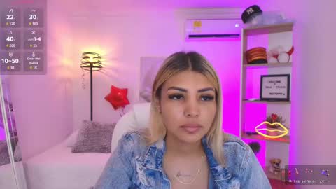 Snapshot of saloomee__ chatting on 03/01/25, 11:39 SALOME online show from 03/01/25, 11:39