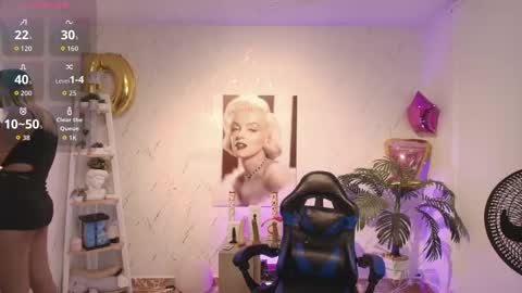 Snapshot of saloomee__ chatting on 10/01/25, 11:05 SALOME online show from 10/01/25, 11:05