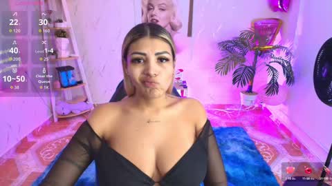 Snapshot of saloomee__ chatting on 10/07/25, 11:18 SALOME online show from 10/07/25, 11:18