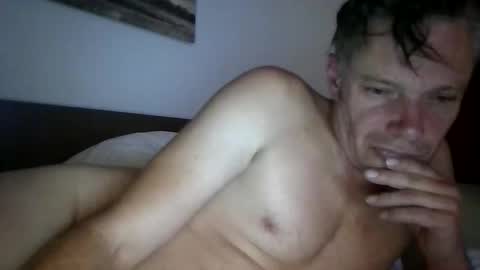 Snapshot of salsapaulus chatting on 03/30/26, 06:42 salsapaulus online show from 03/30/26, 06:42