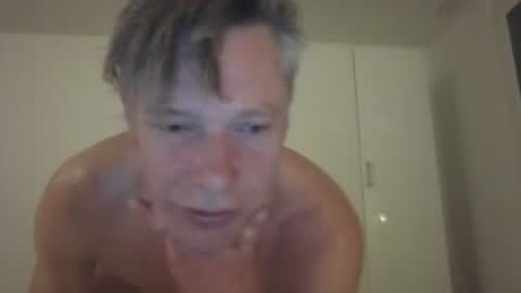 Snapshot of salsapaulus chatting on 04/23/26, 10:12 salsapaulus online show from 04/23/26, 10:12