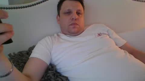 salsbud2022 online show from 02/12/25, 02:21