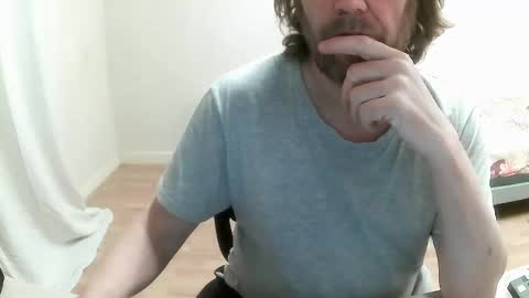 Saltimbanquier  Salt  ou  Banquier  online show from 01/17/25, 02:50