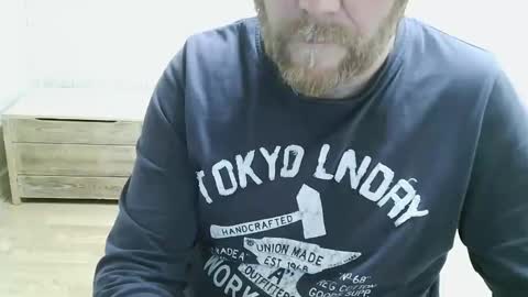 Snapshot of saltimbanquier chatting on 04/13/26, 03:28 Saltimbanquier Salt ou Banquier online show from 04/13/26, 03:28