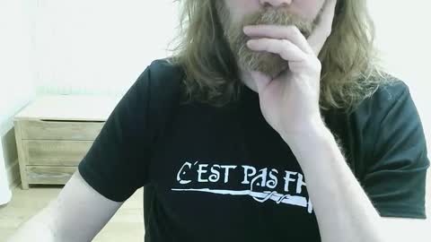 Snapshot of saltimbanquier chatting on 04/17/26, 10:02 Saltimbanquier Salt ou Banquier online show from 04/17/26, 10:02