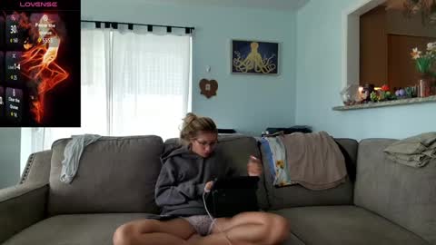 Salty Captain 69  Hat Girl 69 online show from 09/23/25, 01:47