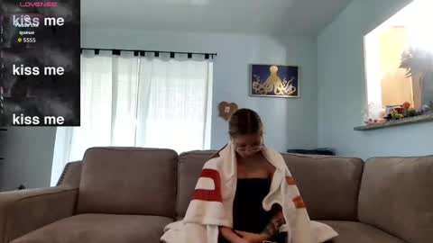 Salty Captain 69  Hat Girl 69 online show from 10/13/25, 03:34