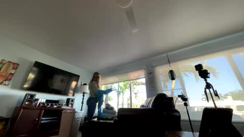 Salty Captain 69  Hat Girl 69 online show from 11/01/25, 08:00